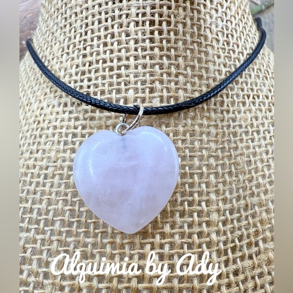 BLACK CORD PINK QUARTZ HEART PENDANT NECKLACE - Picture 1 of 1